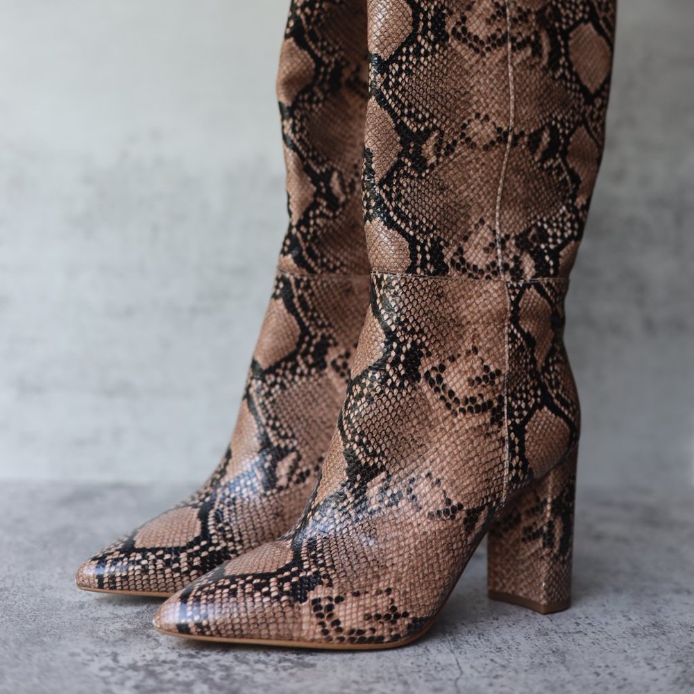 Gianni Bini Kellbie Snakeprint Leather Boots Size 8